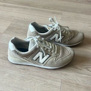 New Balance 996
